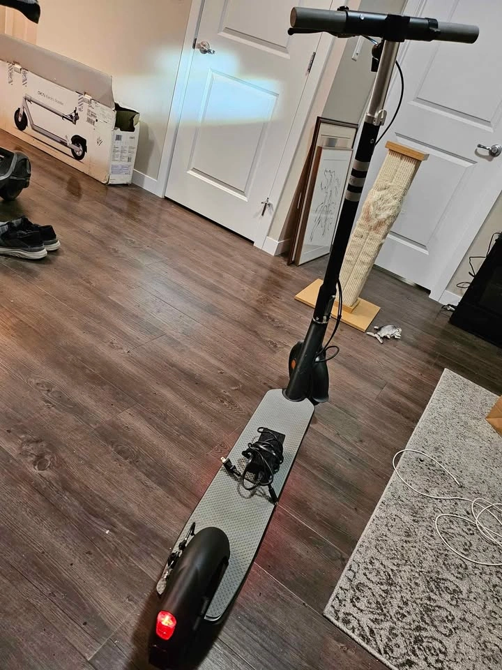 Okai ES20 Electric Scooter Black - photo 2