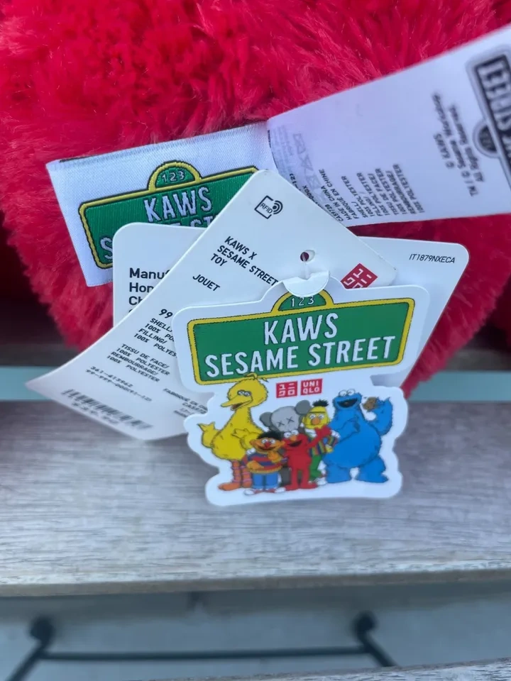 KAWS Sesame Street Uniqlo Elmo Plush Toy Red NEW - photo 4
