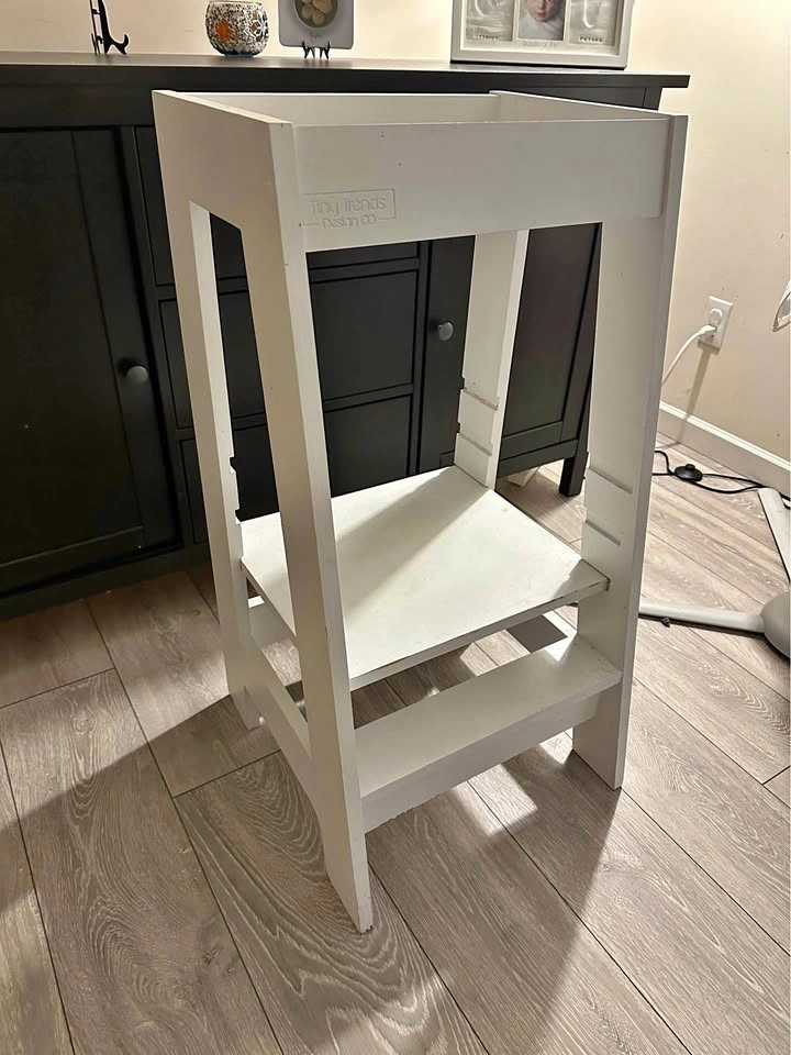Toddler learning tower