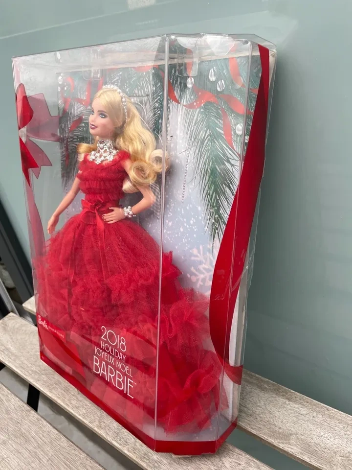 Barbie Signature 30th Anniversary 2018 Holiday Barbie Doll - photo 2