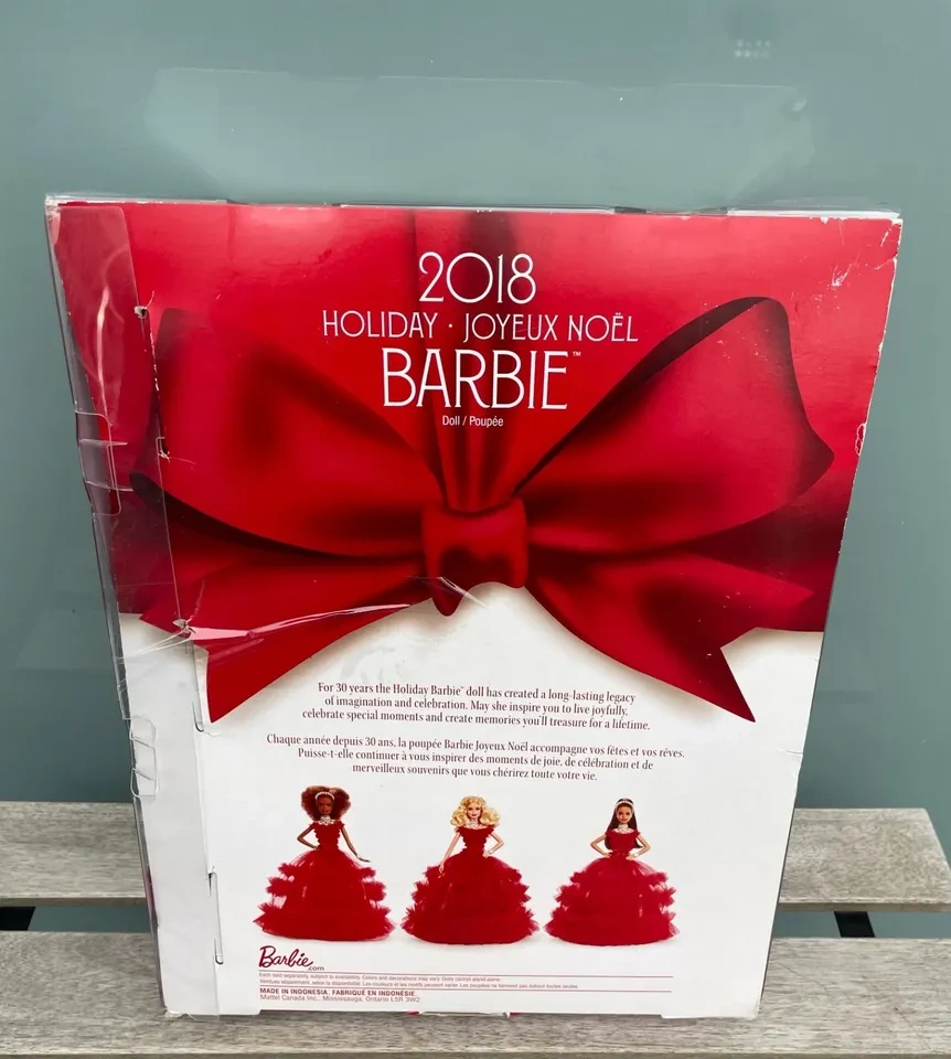 Barbie Signature 30th Anniversary 2018 Holiday Barbie Doll - photo 4