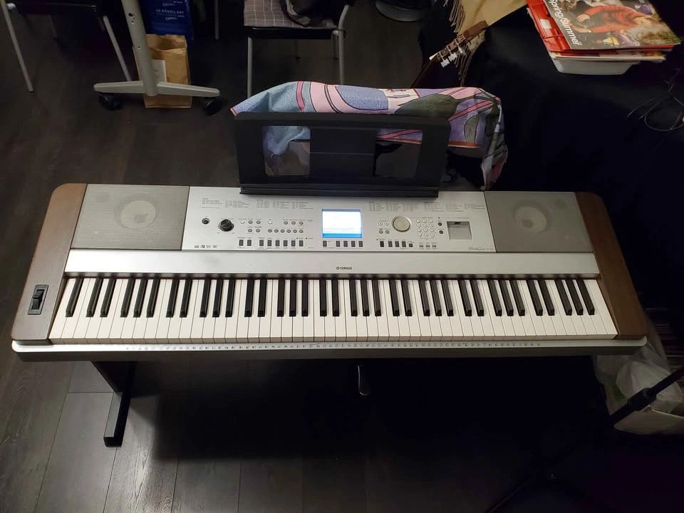 Yamaha DGX-640 Portable Grand Digital Piano for sale - photo 2