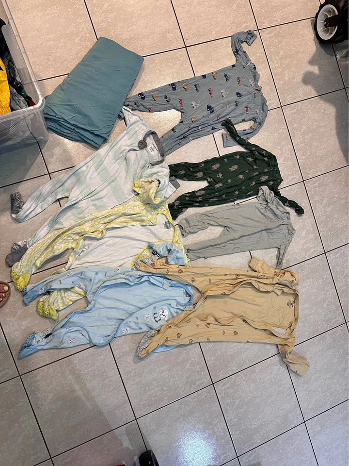Kyte baby pajamas and misc pjs and Kyte baby blanket