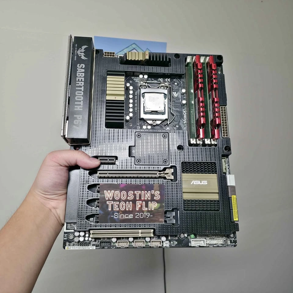 i7-2600K + P67 Sabertooth + 24GB DDR3 CPU Mobo RAM Bundle