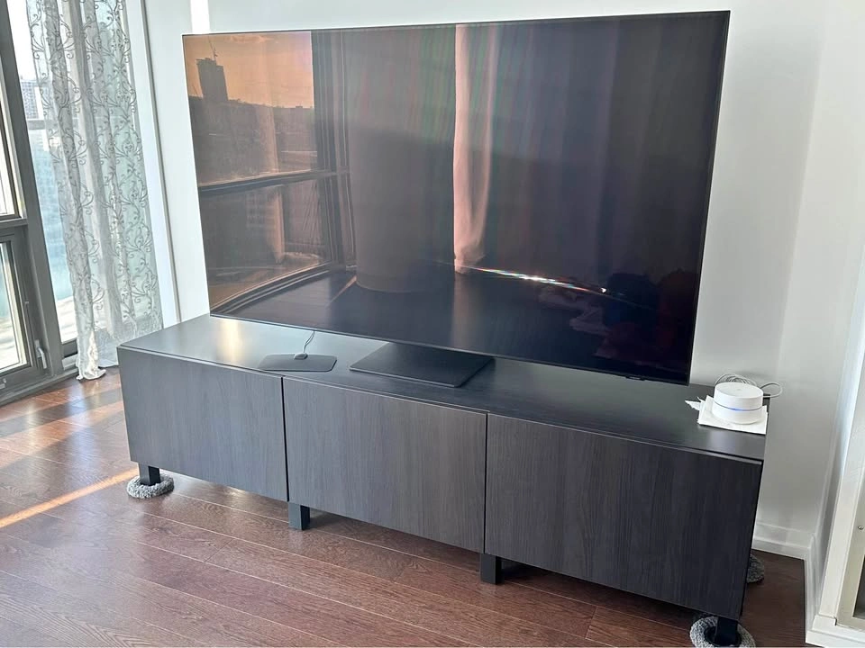 Samsung 65" Neo QLED 4K TV + (optional) IKEA BESTÅ TV stand