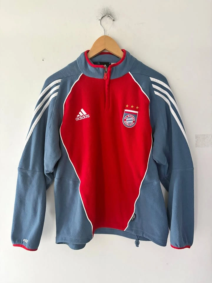 Vintage Adidas FC Bayern Munich Fleece Pullover