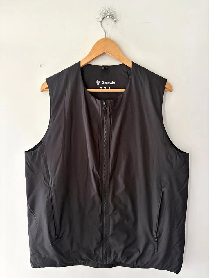 Goldwin Japan Gore-Tex Mens Vest Size S