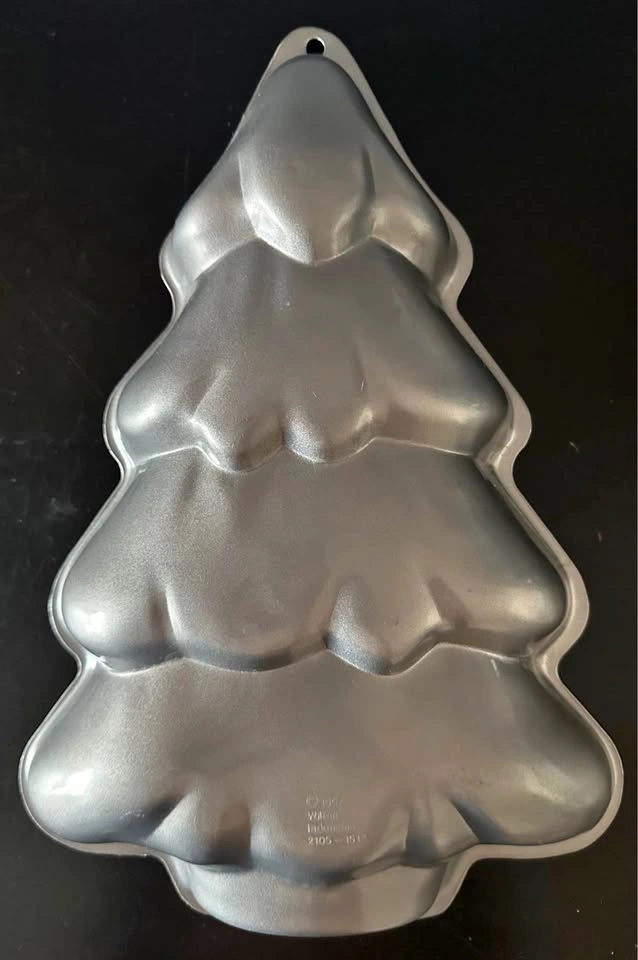 Wilton Christmas Tree Cake Pan