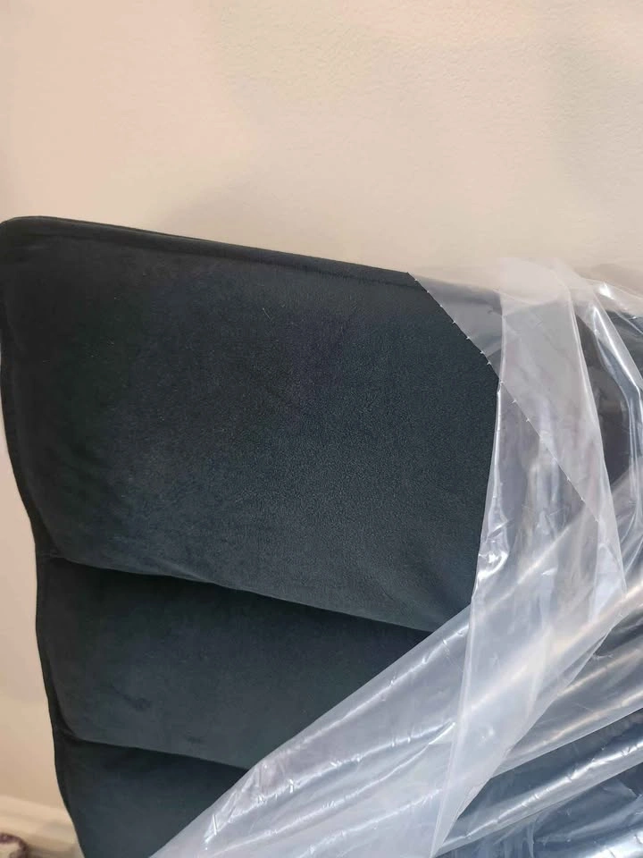 Brand New Queen Bedframe - photo 2
