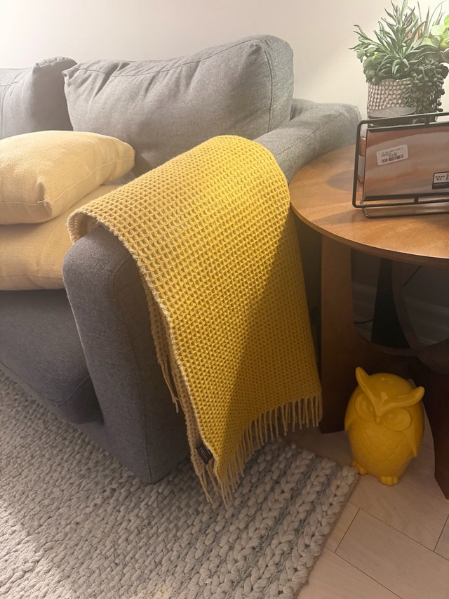 Waffle Weave Throw Blanket – Mustard Yellow, Great Condition - photo 2