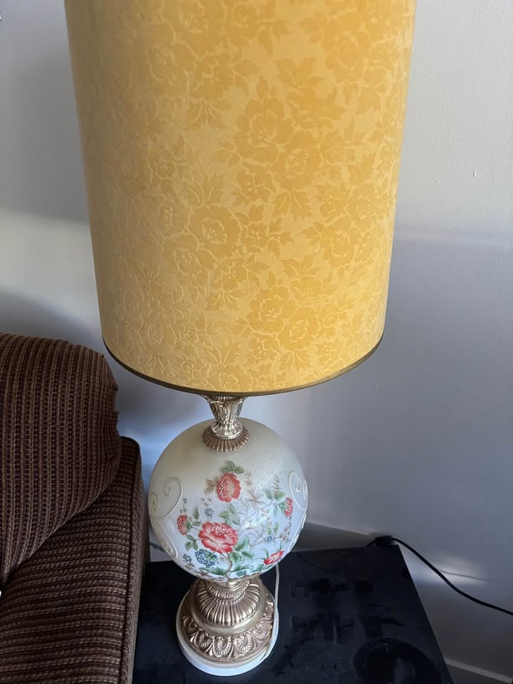 Antique Lamp - photo 2