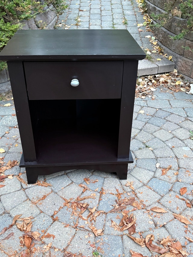 Beautiful hand painted night table - photo 2