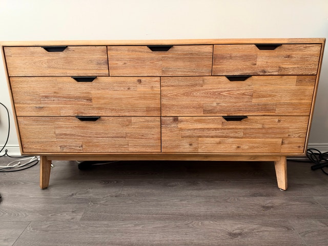 Wooden Chest Drawer