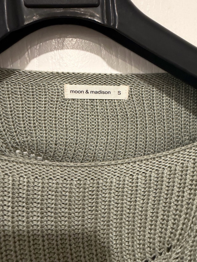Moon & Madison Sweater - photo 4