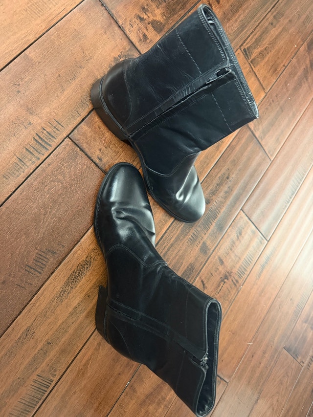 Black Leather Boots - photo 4