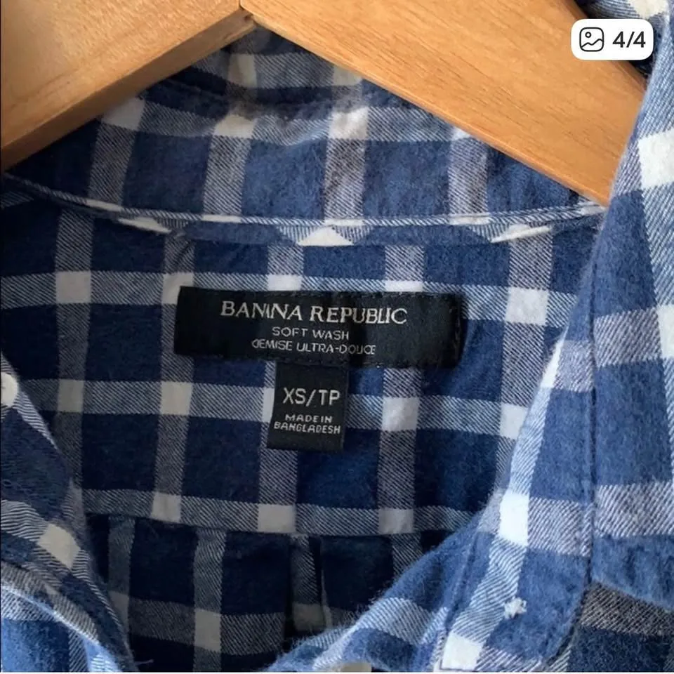 Women’s size XS button down shirts 🧡 image indicator(7)