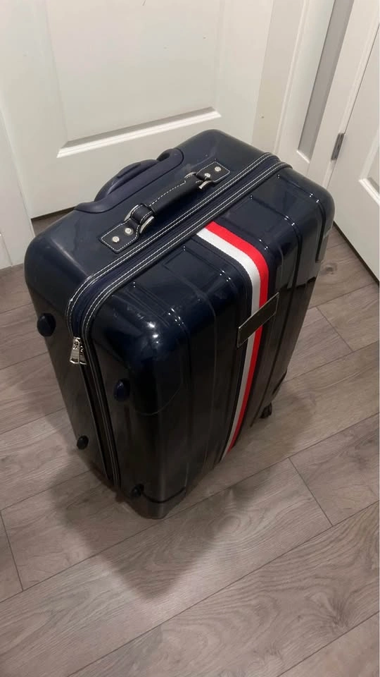 Tommy Hilfiger big travel luggage suitcase - photo 2