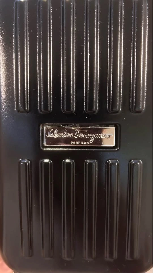 Salvatore Ferragamo Travel beauty Amenity Case - photo 3