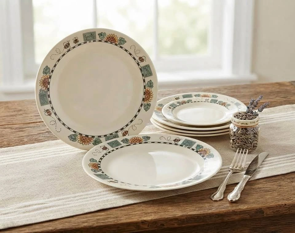 Vintage Corelle "Sunblossoms" 4-Piece Plate Set – Made in USA