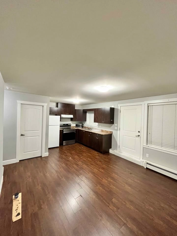 2 Beds 1 Bath - House - photo 2
