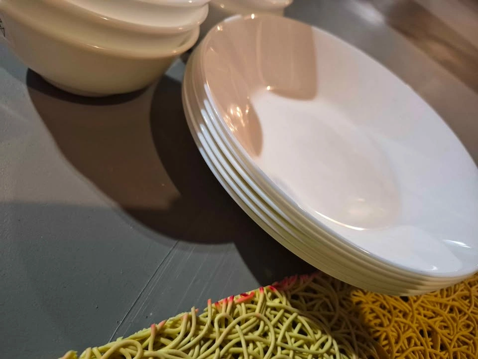 6 mini bowls and 6 plate - photo 3