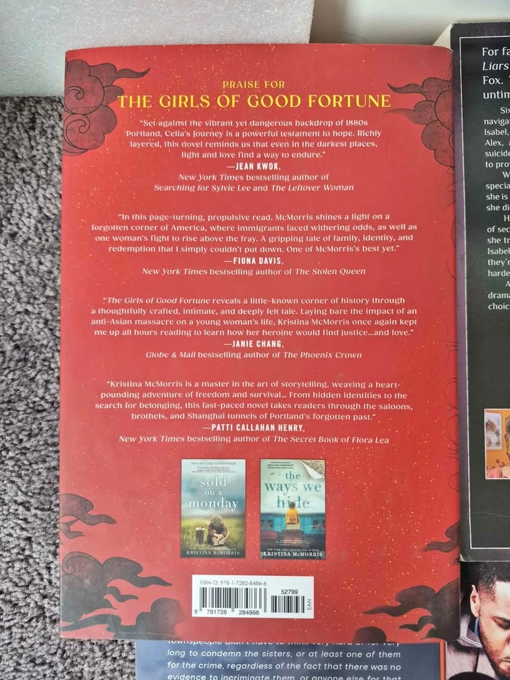 Reading books - photo 2