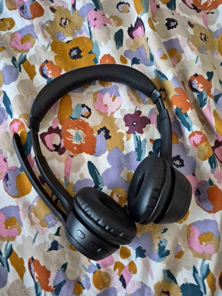 Headphones or earphones Logitech zone 305