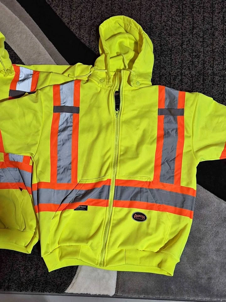 2 Really warm and thick Hi-Vis Hoodie - Detachable Hood