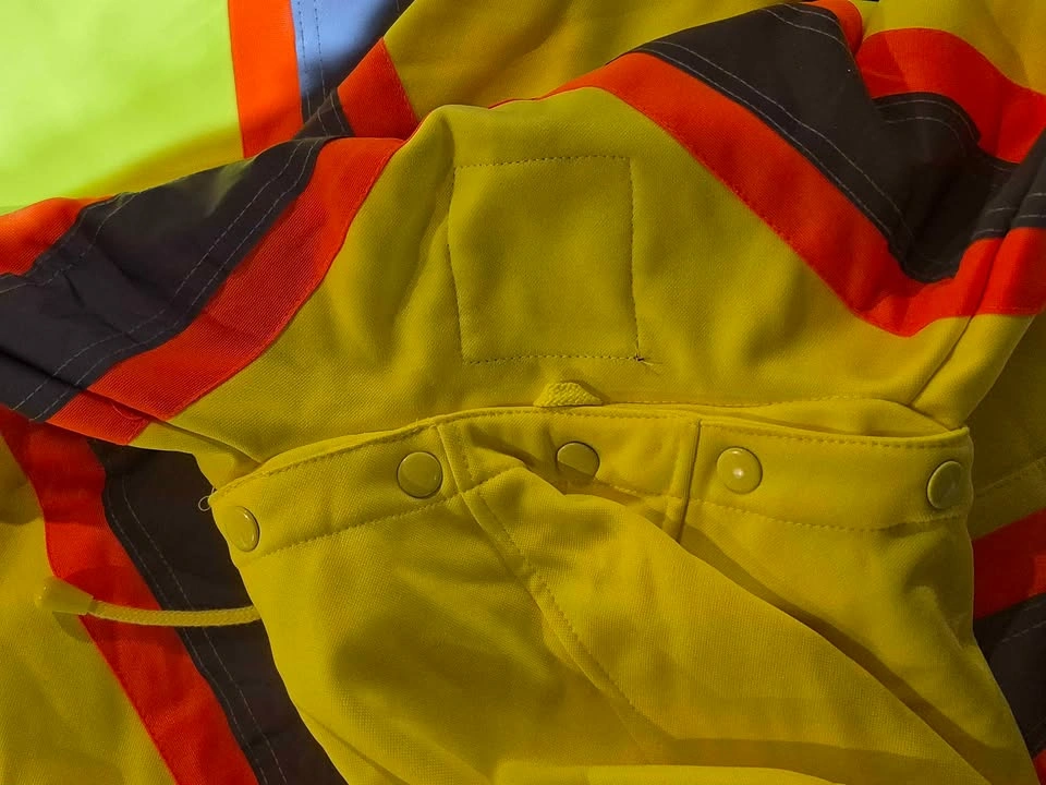 2 Really warm and thick Hi-Vis Hoodie - Detachable Hood - photo 4