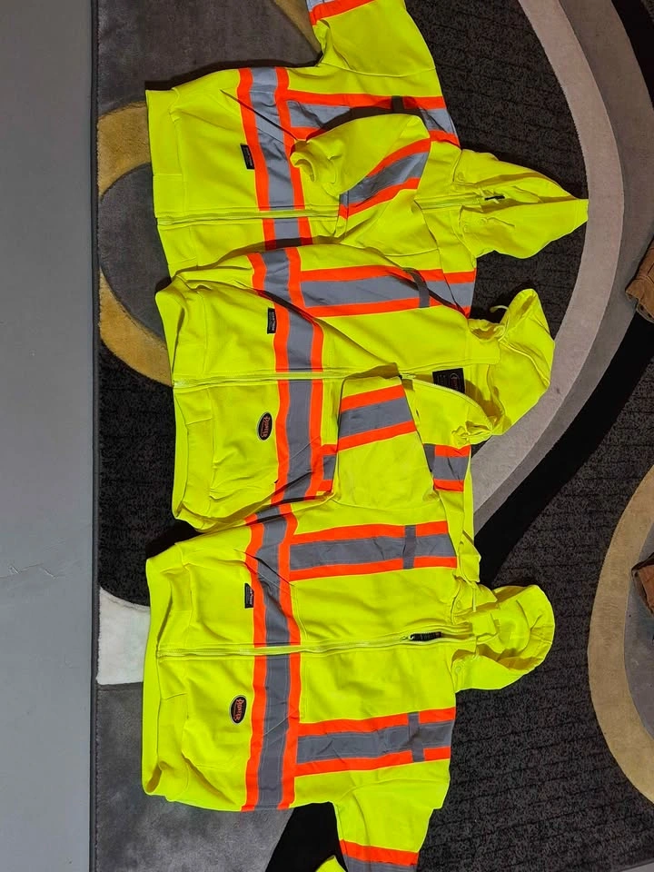 2 Really warm and thick Hi-Vis Hoodie - Detachable Hood - photo 5