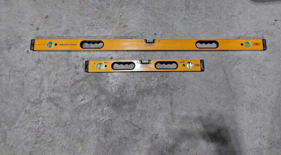 Johnson Job site tough aluminum level thumbnail