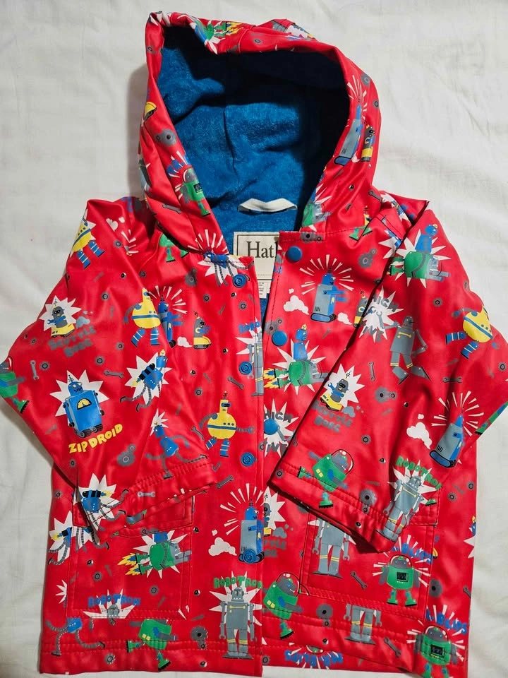 GUC Size 2T/3T Vests and Raincoat - photo 4