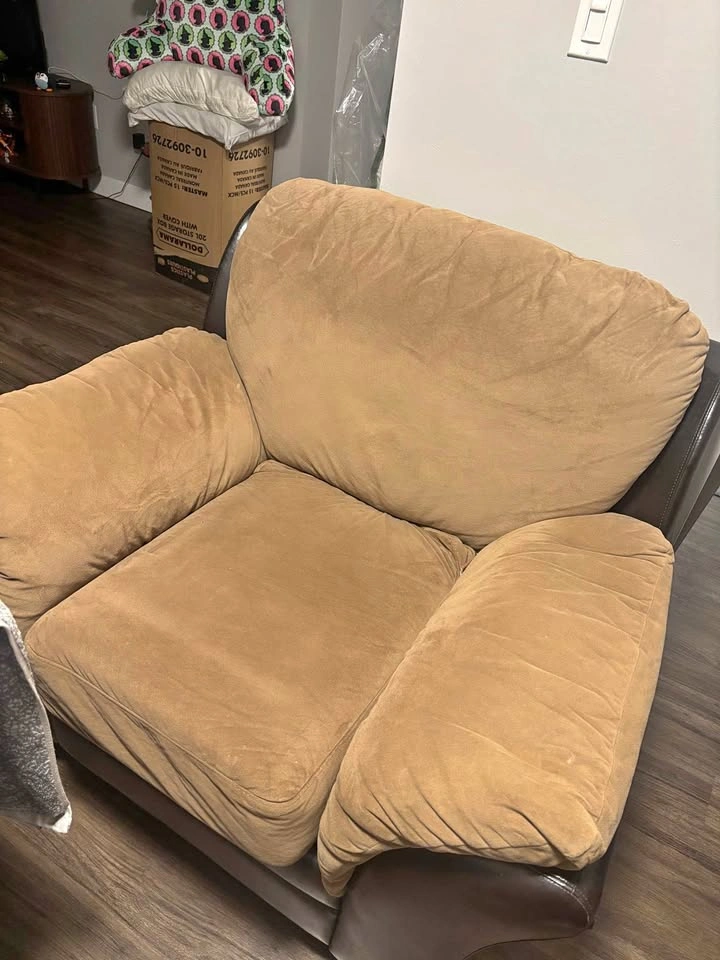 One seater sofa