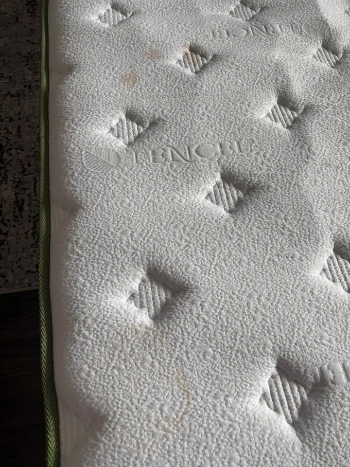 Full size mattress - photo 2