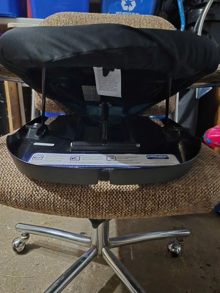 Uplift Seat Assist - photo 3