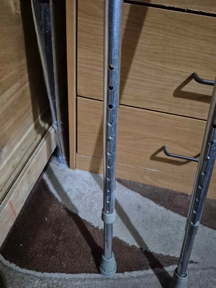 Forearm Crutches - photo 3