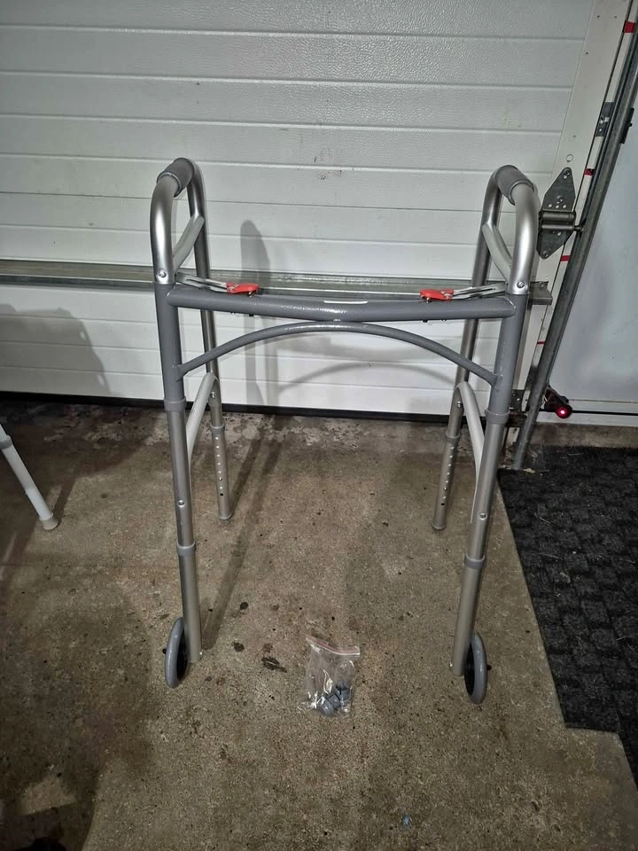 Folding Walker with Front Wheels