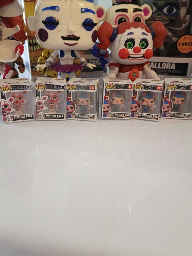 Five nights at freddys merch LOT - photo 4