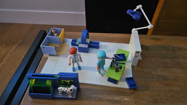 Playmobil 4346 Vet Operating Room