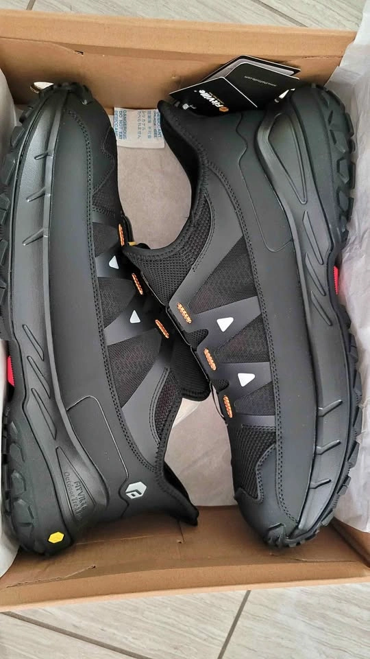 Brand New FitVille Low-Top LugMax V5 Men's Hiking Shoes 15W