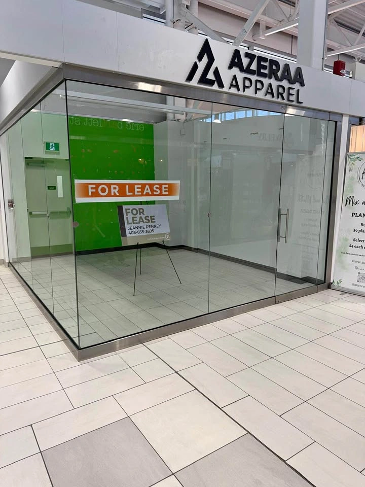 New Horizon Mall - Oversized Shop for Rent - 210 Sq/Ft