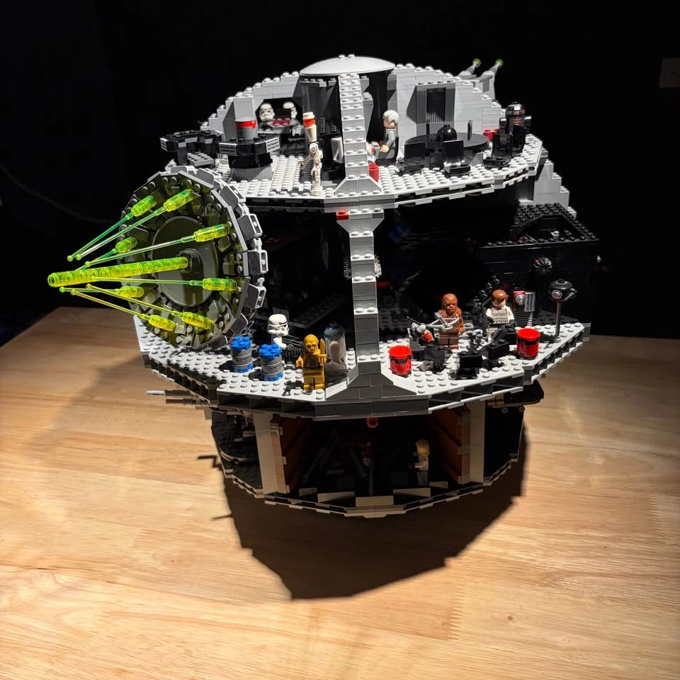 LEGO Star Wars Death Star 10188 – Complete w/ All Minifigures - photo 3
