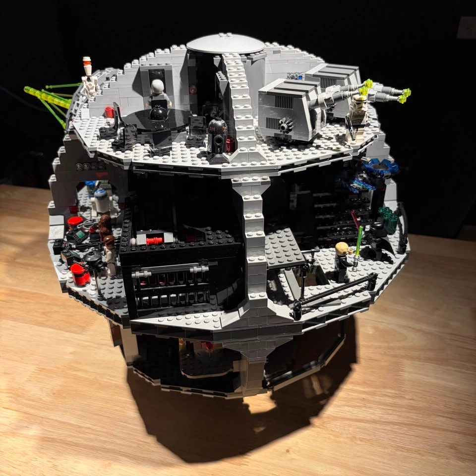 LEGO Star Wars Death Star 10188 – Complete w/ All Minifigures - photo 4