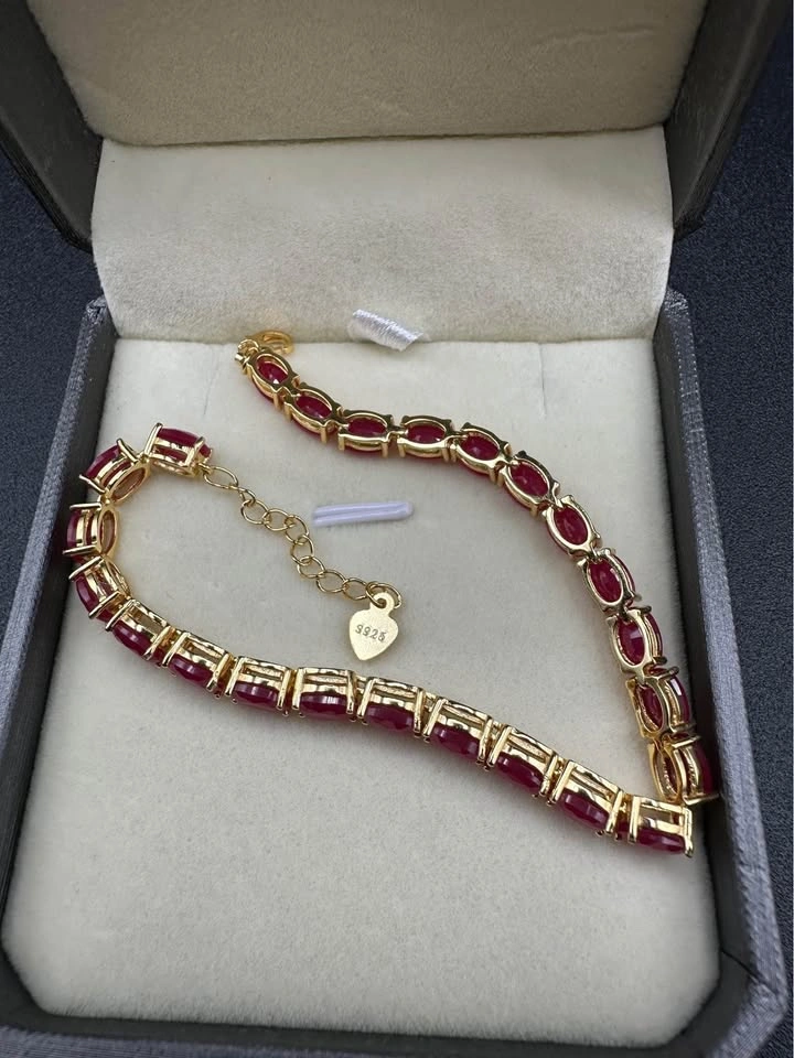Royal Red – Natural Myanmar Tennis 12 Carats Ruby Bracelet - photo 3