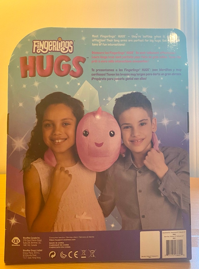 Fingerlings HUGS Rachael Interactive Narwhal Plush by WowWee - photo 4