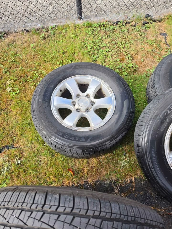 Firestone Destination LE2 P265/65R17 Tires with Toyota Rims - photo 3