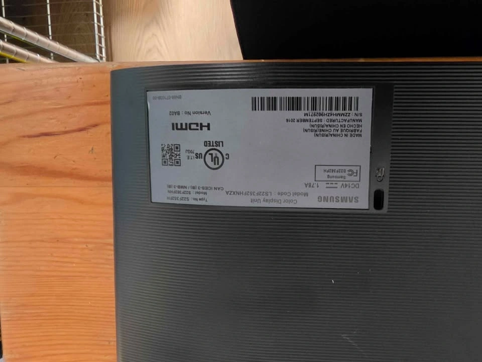 Samsung 24inch monitor without stand - photo 4