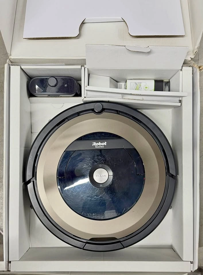 iRobot Roomba 890 Robot Vacuum