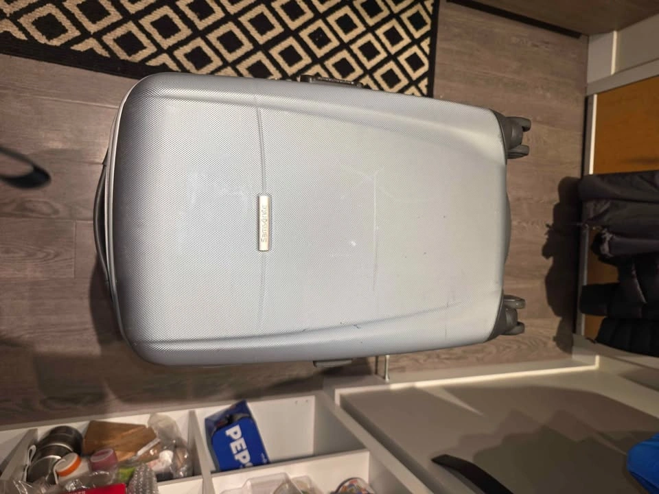 Samsonite Silver Hardshell Carry-On Suitcase – Expandable - photo 2