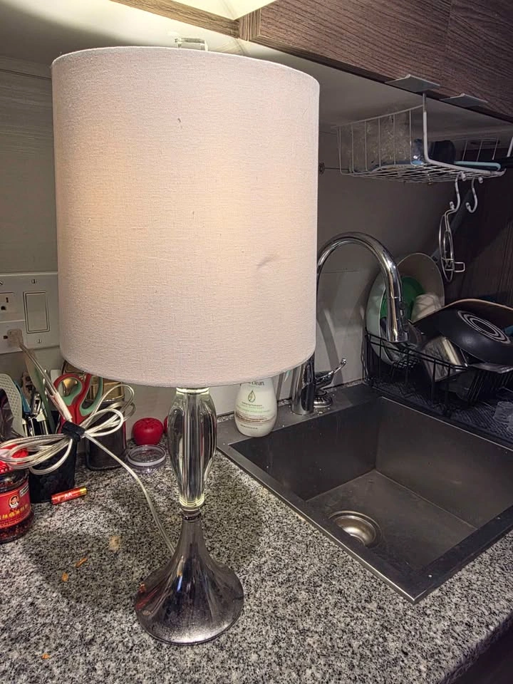 Elegant Glass & Silver Table Lamp with Fabric Shade - photo 5